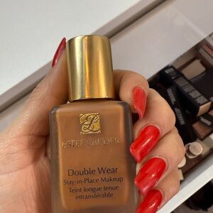 Estee Lauder Double Wear Foundation - Rich Brown